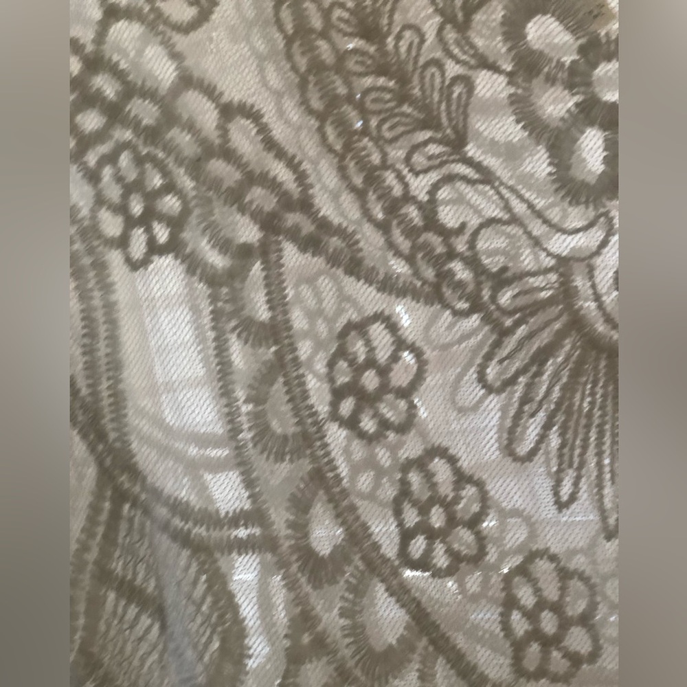 🤍EMBROIDERY TOP🤍 - Picture 10 of 10